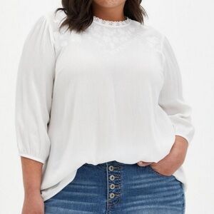 Torrid White Crinkle Gauze Embroidered Coquette Blouse Top 1X